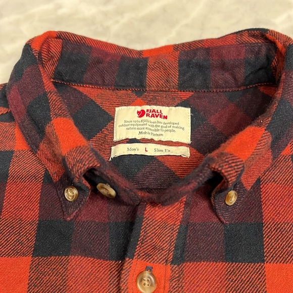 Fjallraven Skog Flannel shirt. Mens L. Slim fit. Red / Navy - Picture 2 of 4